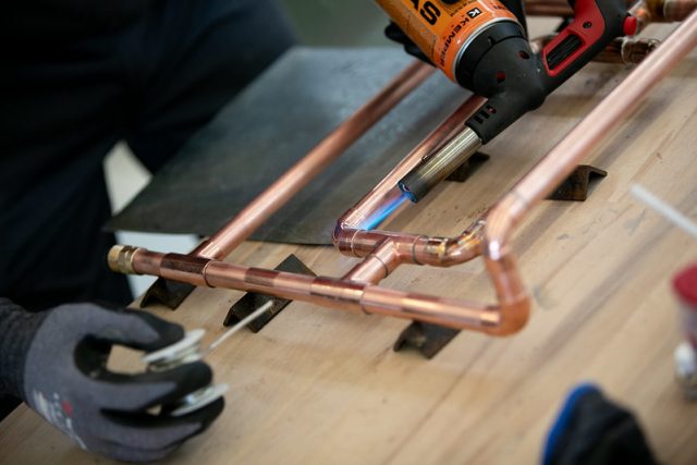 Odluka o produženju roka prijava za škole domaćine